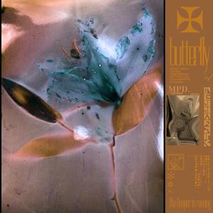 在浴室边啃奶头边躁视频
